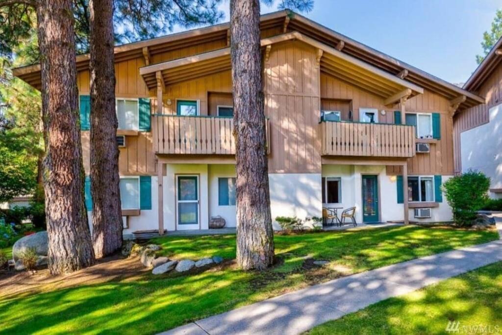 Das Bavarian Condo, 5 Star Ground Floor Unit, Walk To Town, Sleeps 6 ليفينورث المظهر الخارجي الصورة